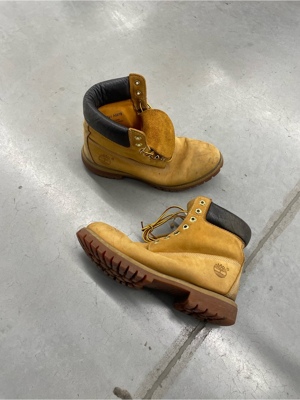 Timberland Wheat and Black Lace-Up Work Boots